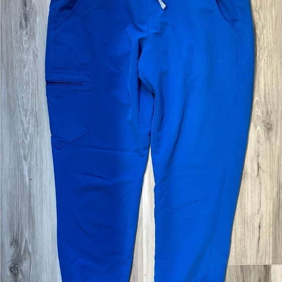 Figs Scrub Set - Picture 5 of 6